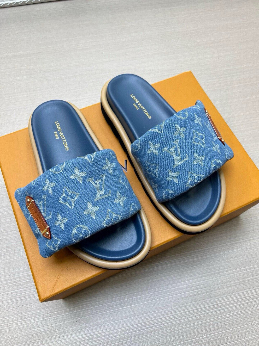 5QE8Z Popular Slippers