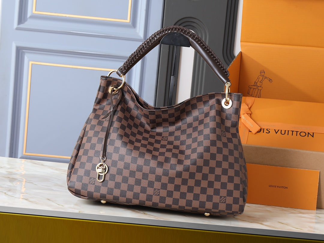 146PE67B Popular bag