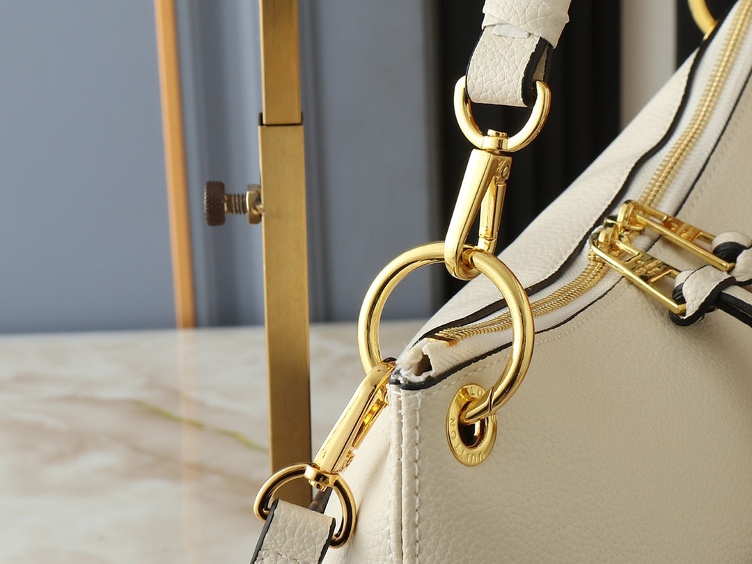 1WE115B Popular leather bag