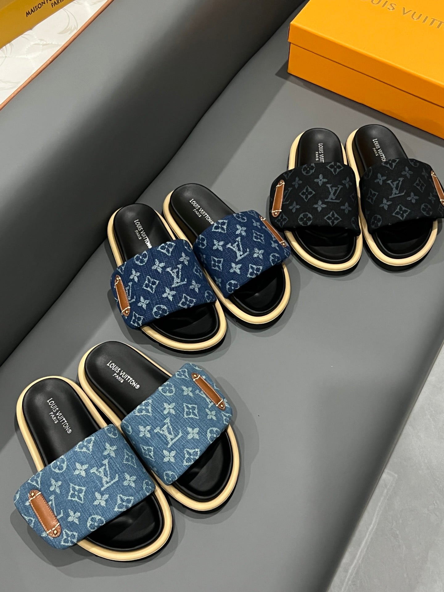 14E73Z Popular Slippers