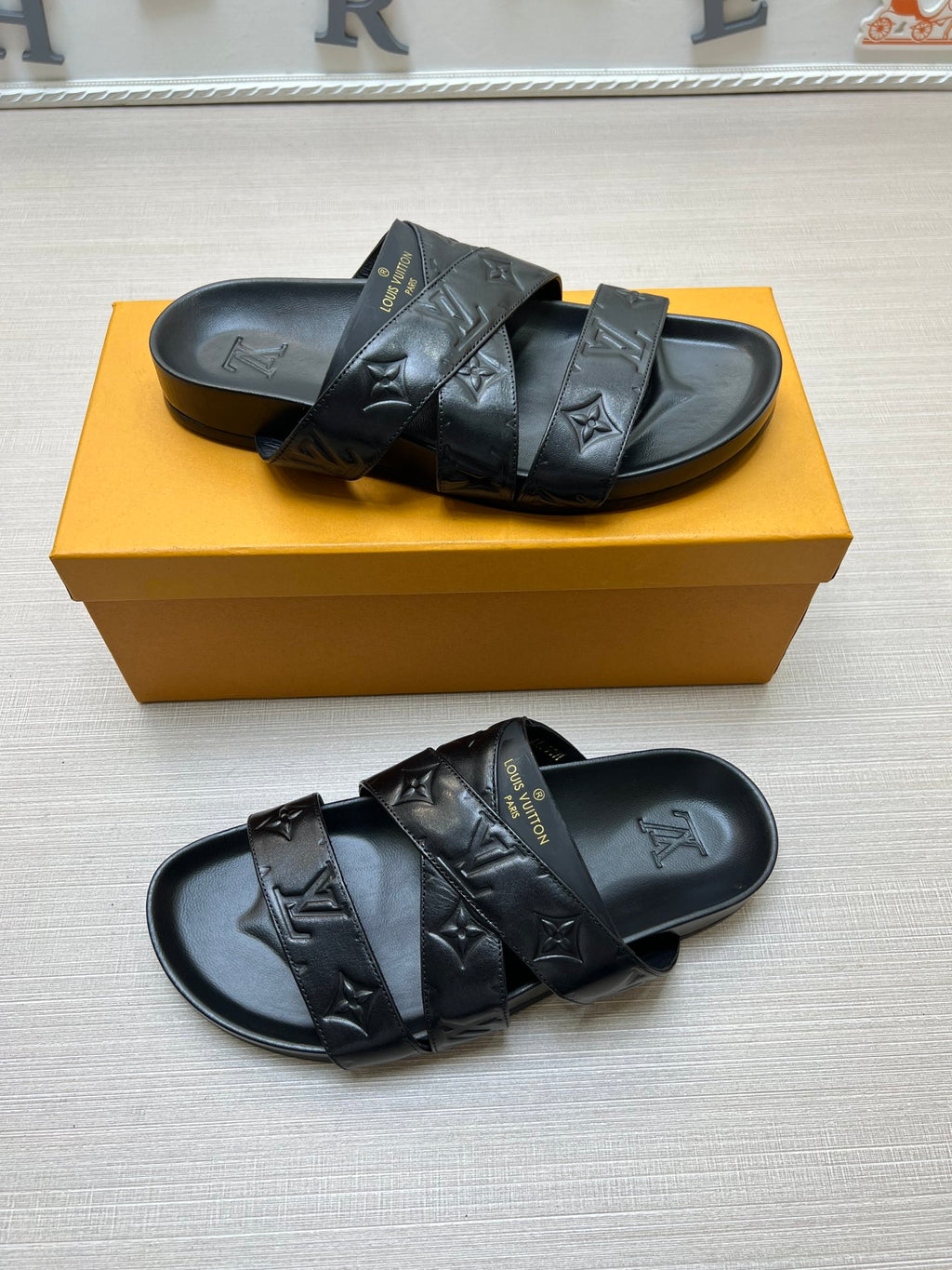 54E89Z Popular slippers