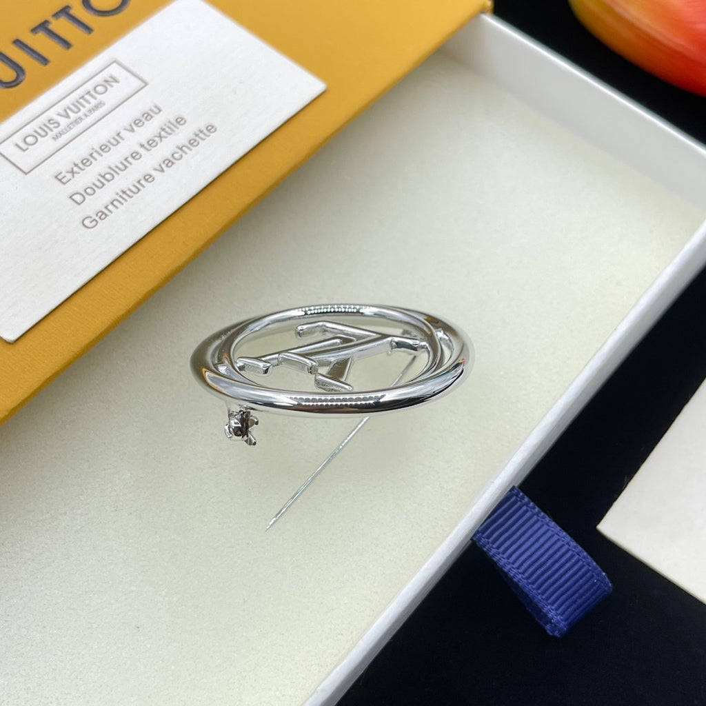 14E1004X    Popular  Brooch