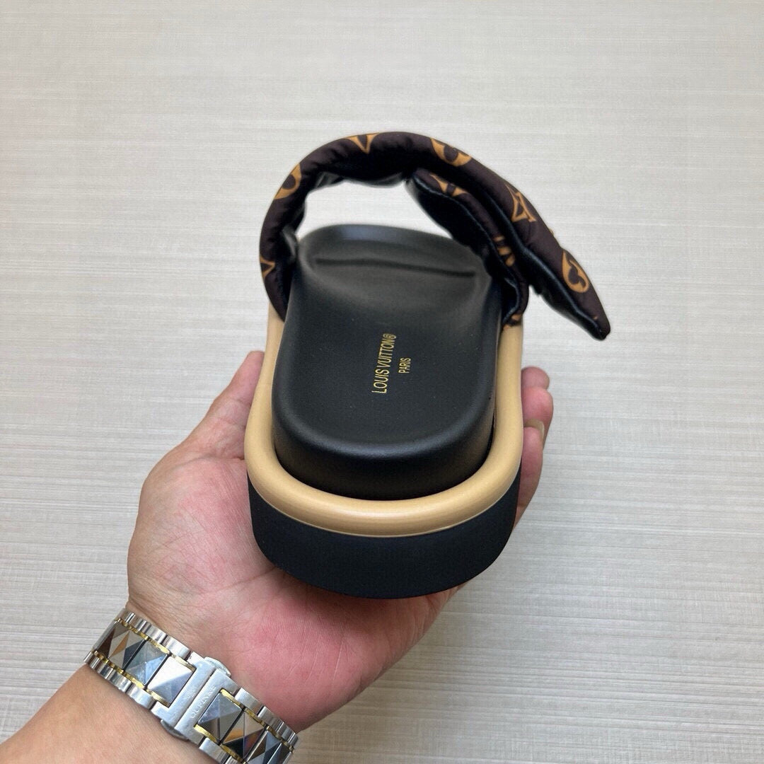 5QE9Z Popular Slippers