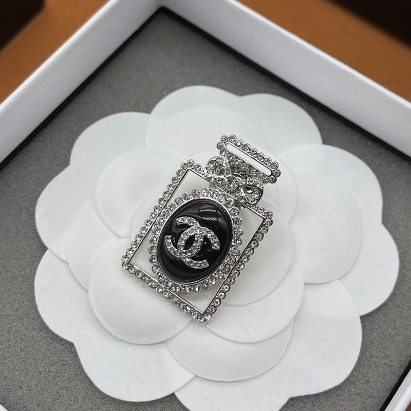 14C889X    Popular Brooch