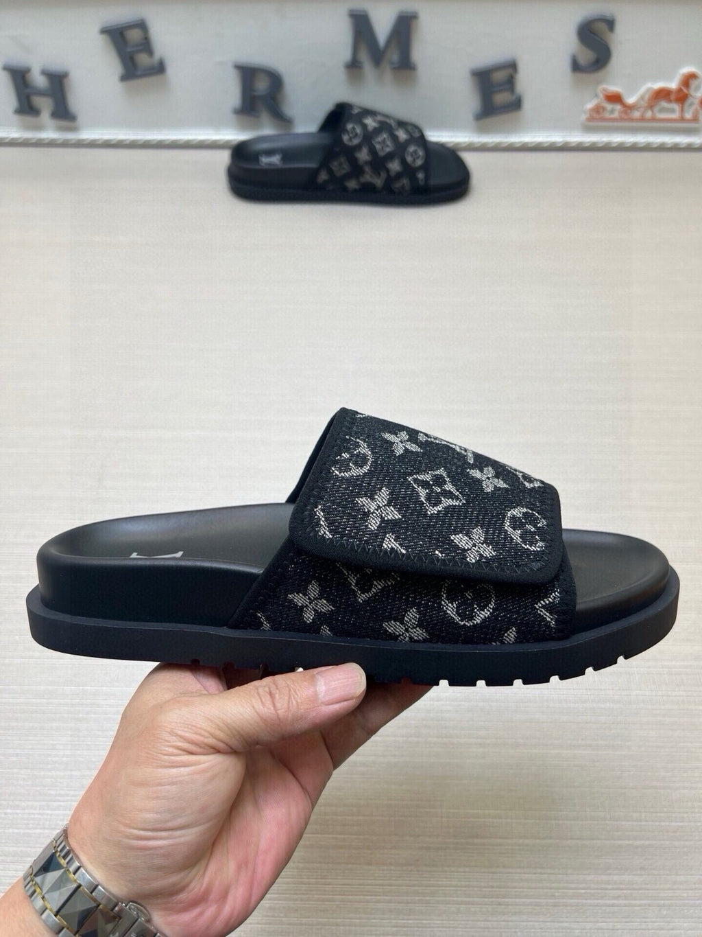 5QE2Z Popular Slippers