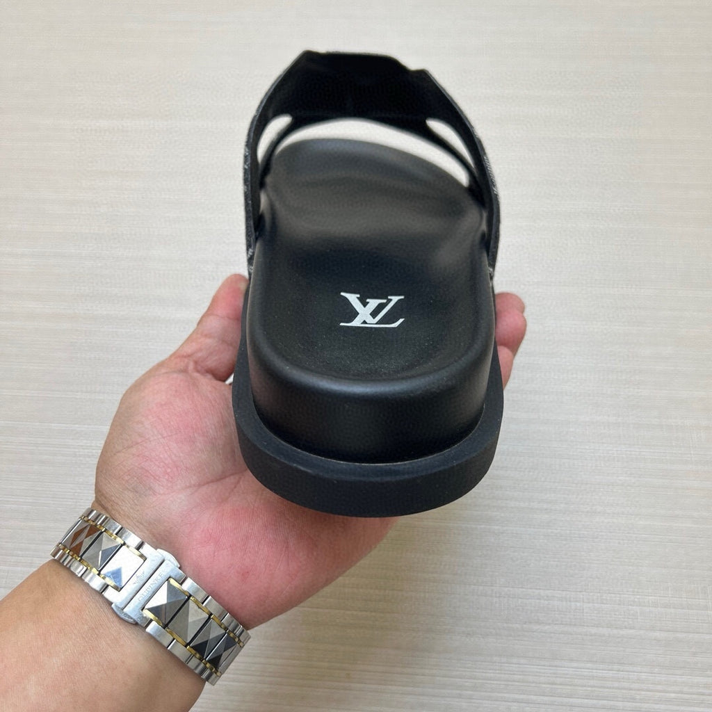 5LE226Z Popular Slippers