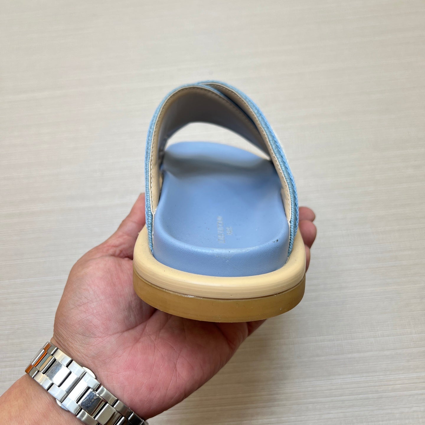 535ZE272Z Popular Slippers