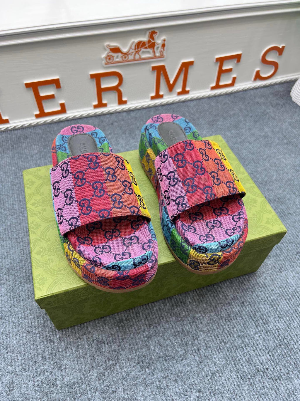 54B122Z Popular slippers  Sole thickness 5.5cm