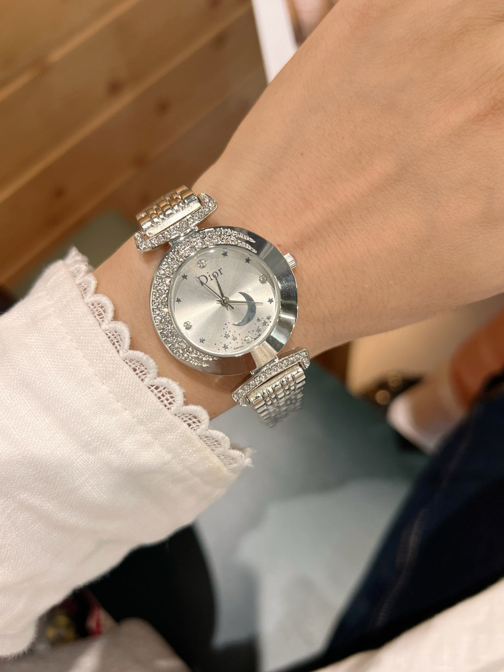 L1R36D99 Popular Watches