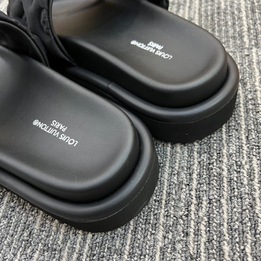 5YE116Z Popular Slippers