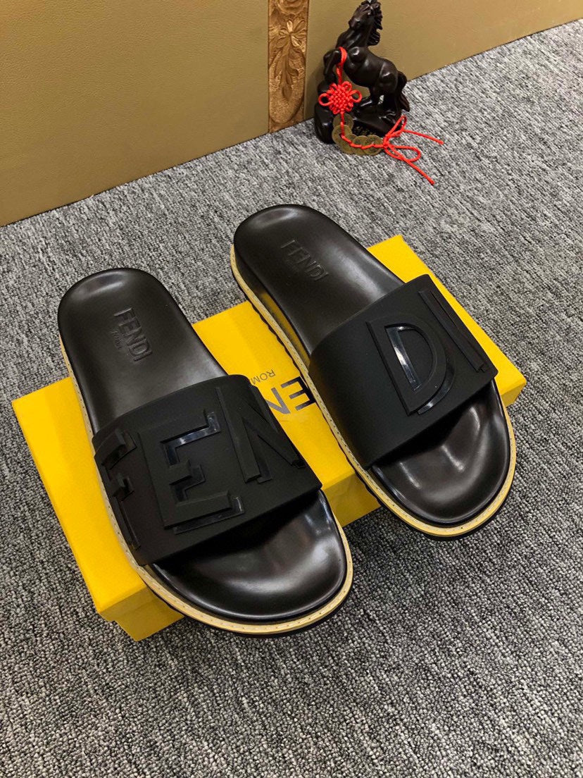 5XF106Z Popular Slippers