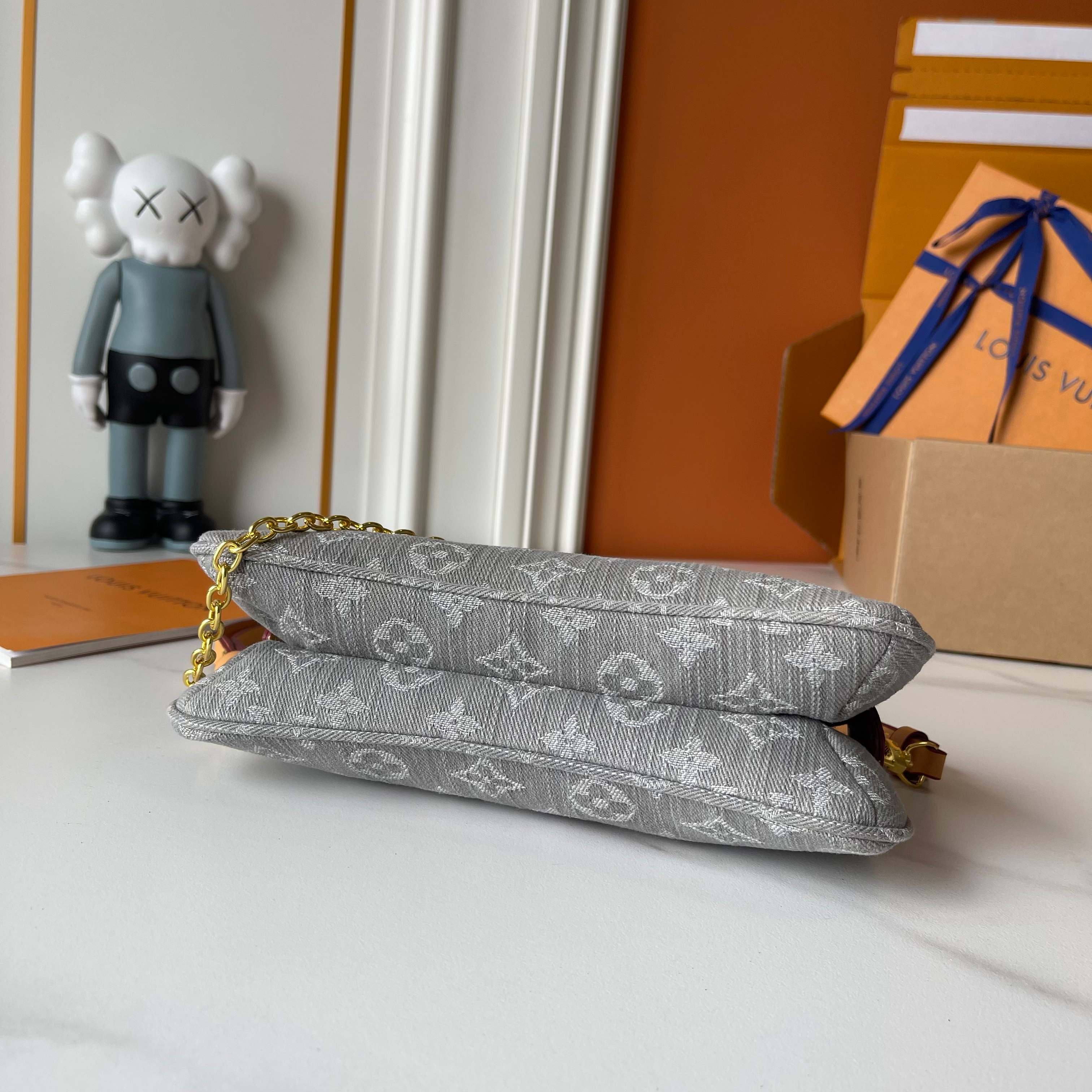 15RE30B Popular   bag