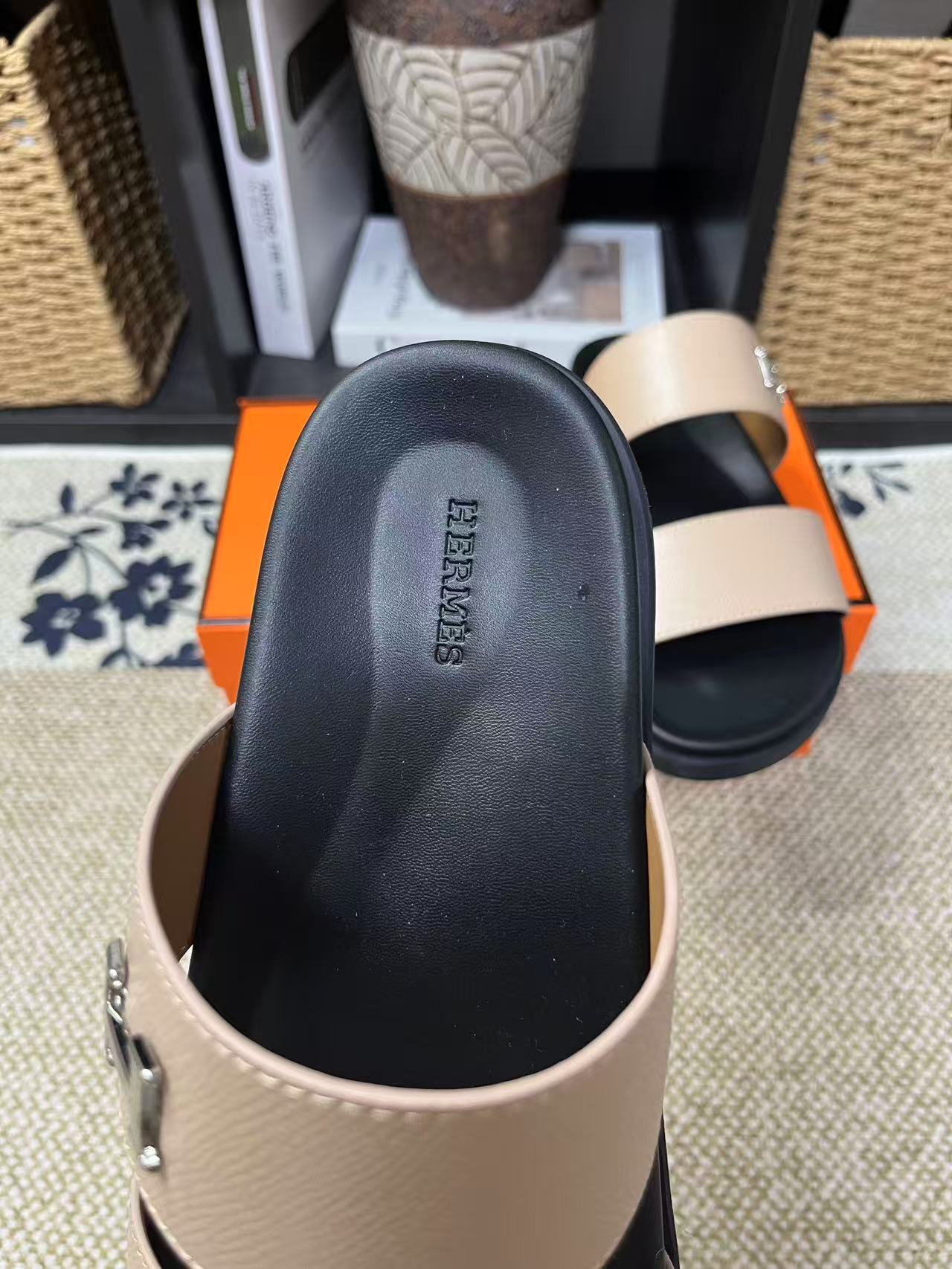 Z2P36H21 Popular high-quality leather Shoes