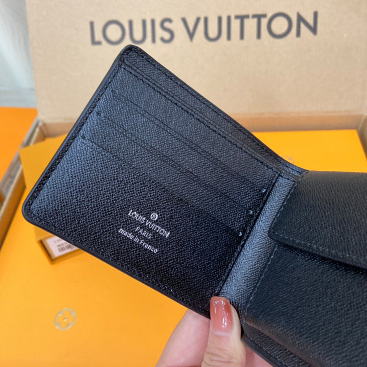 3E06B Popular leather wallets