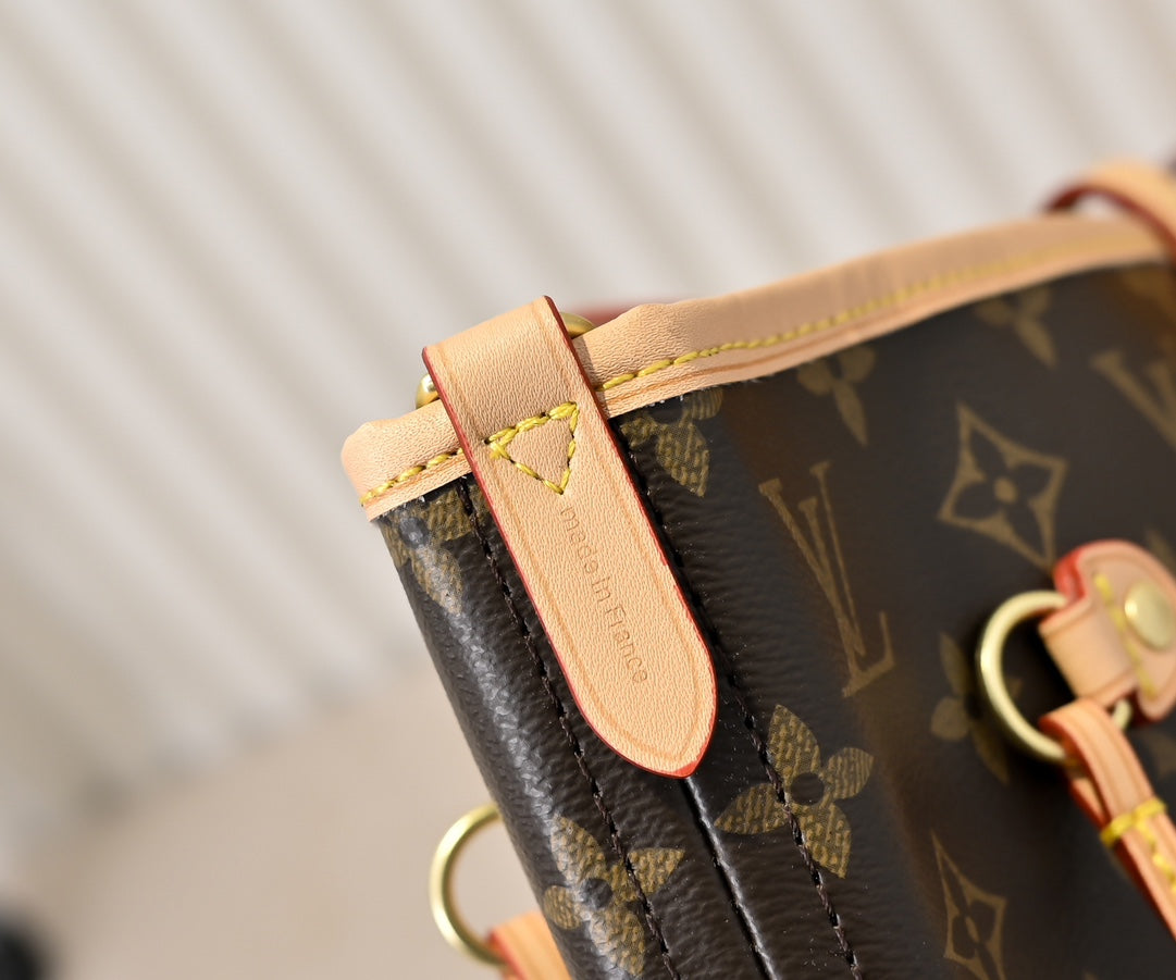 1WE77B Popular   leather bag