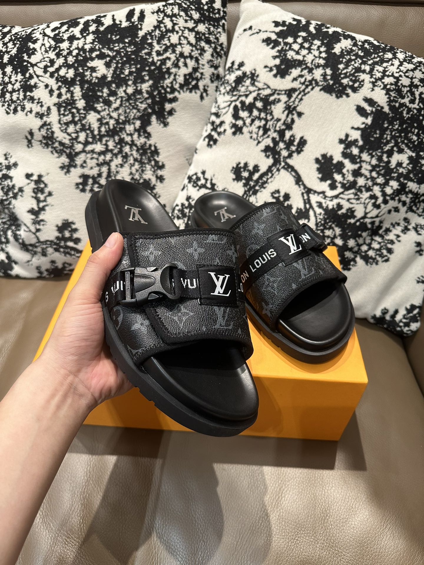 285ZE27Z  Popular leather Shoes