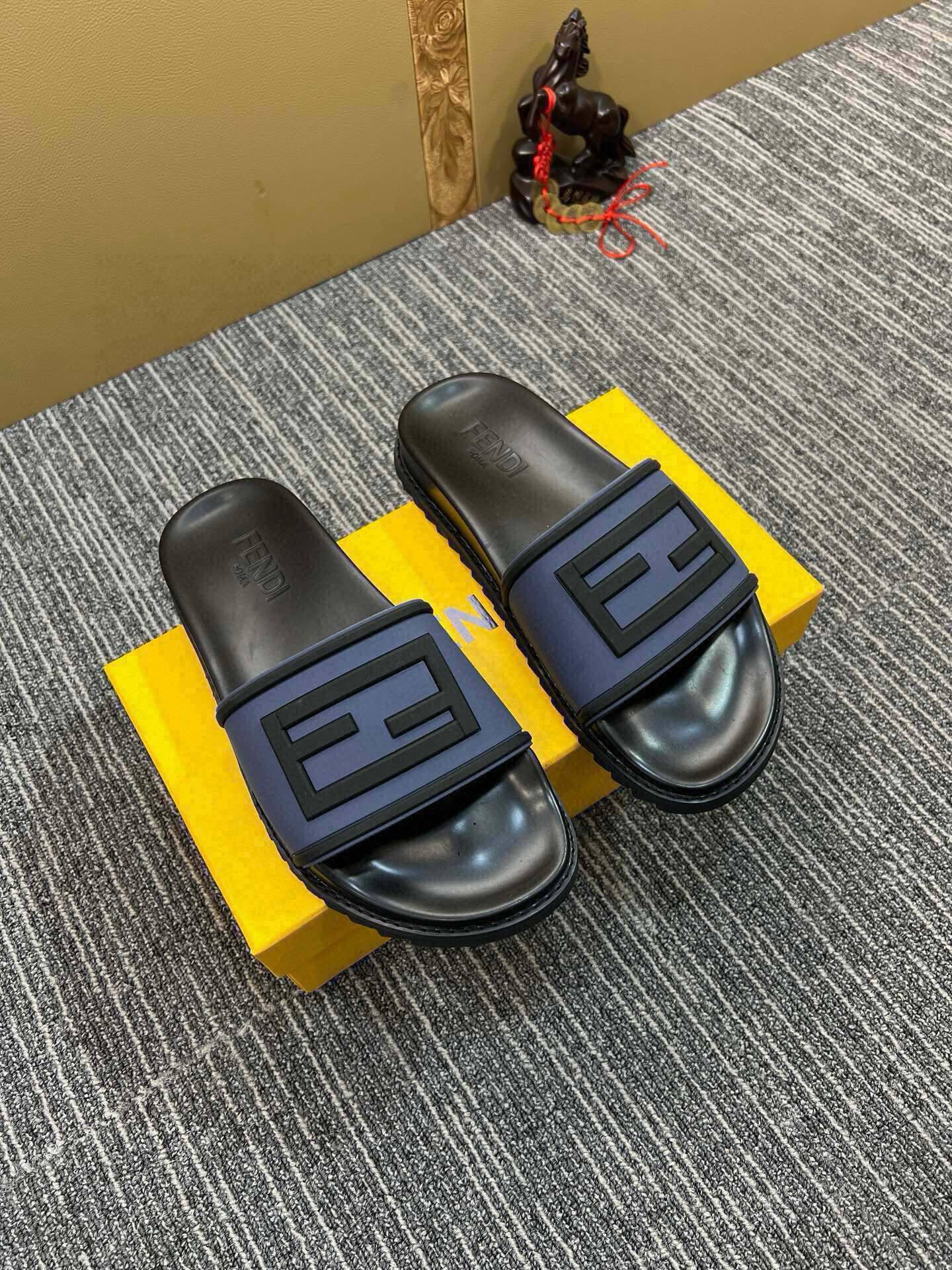 535ZF286Z Popular Slippers