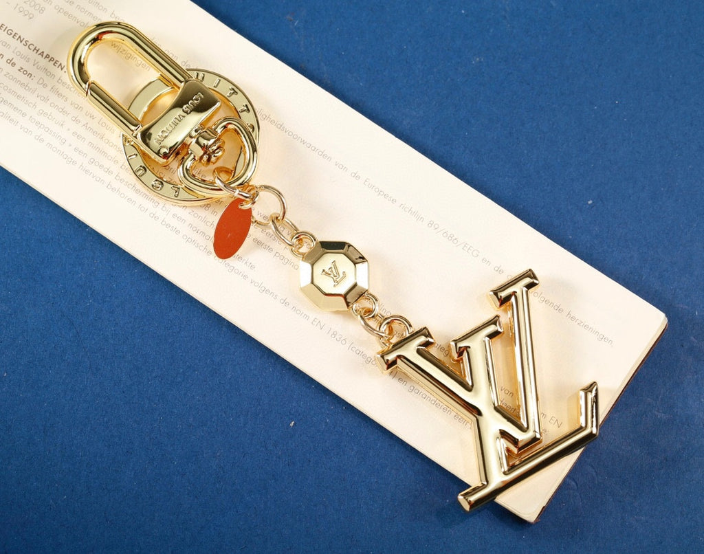 35QE24A Popular bag 's charms accessories