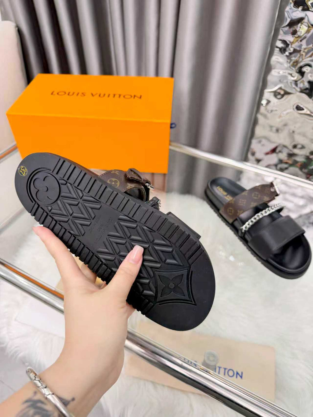 Z2N46E14 Popular high-quality Shoes