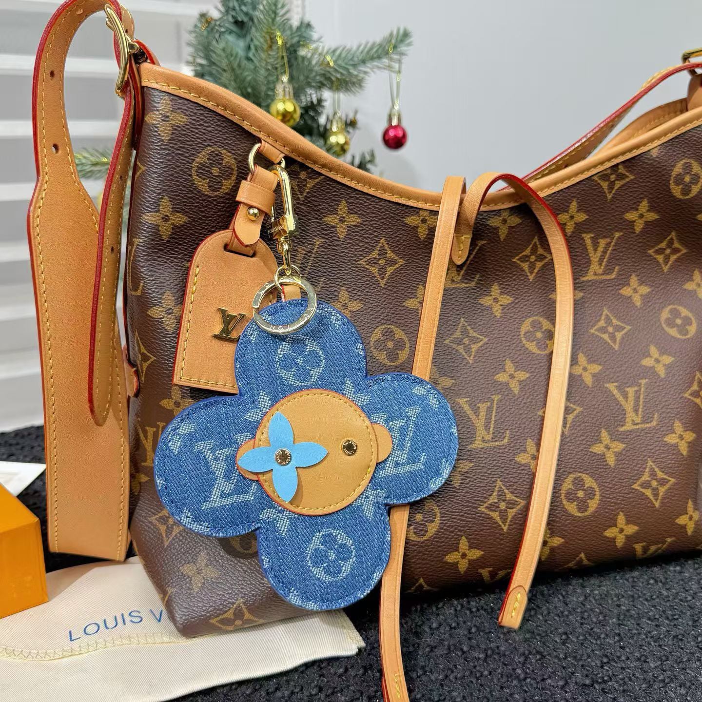 346RE37A Popular bag 's charms accessories
