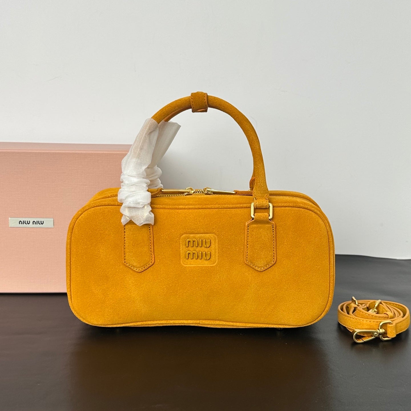 146PA153B Popular leather bags