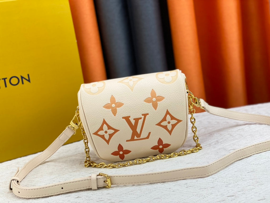 155NE58B Popular   leather bag