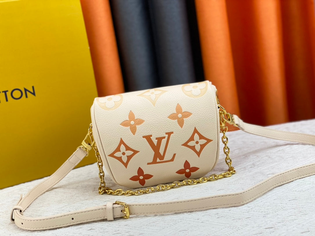 155NE58B Popular   leather bag