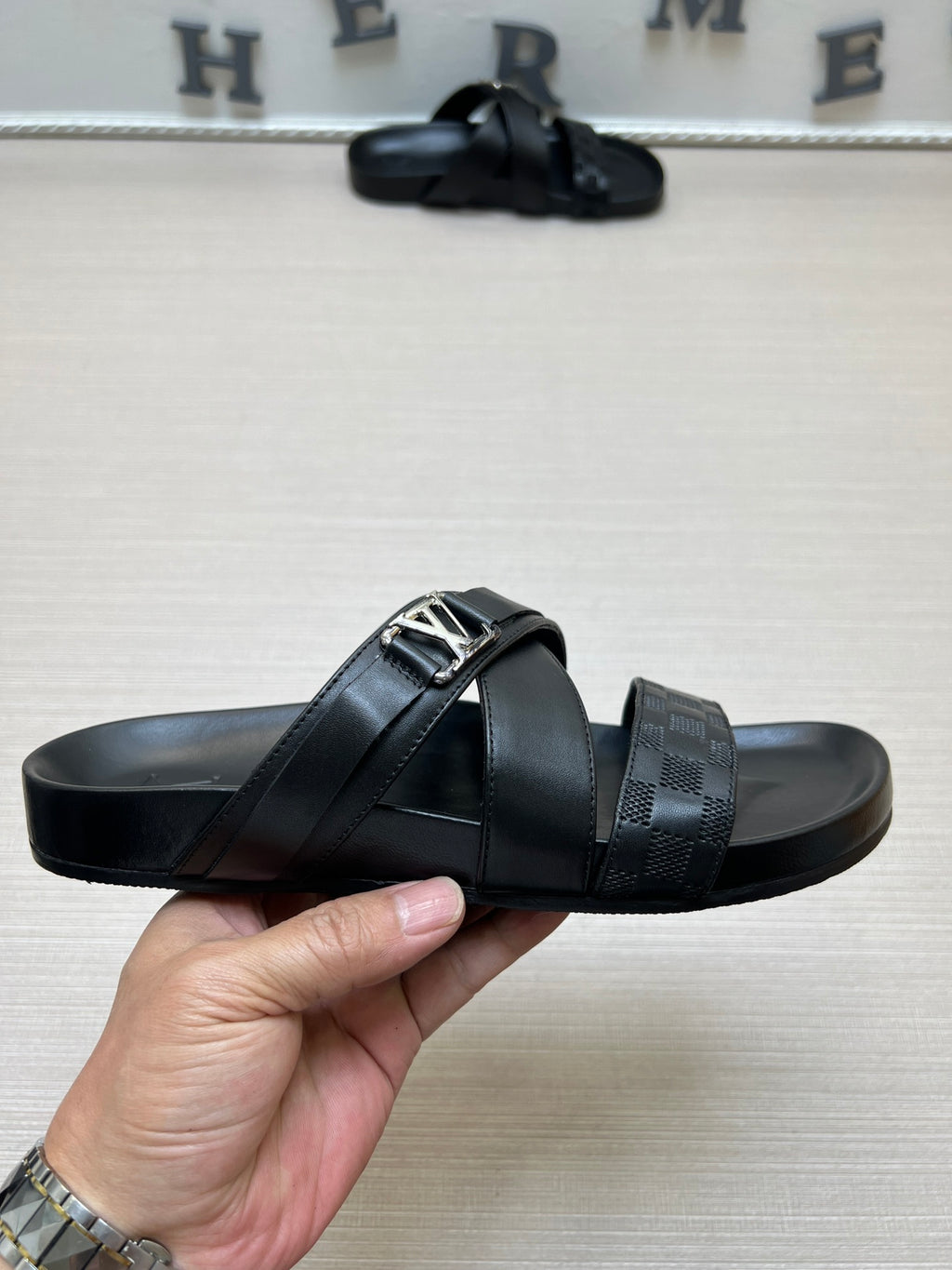 54E88Z Popular slippers
