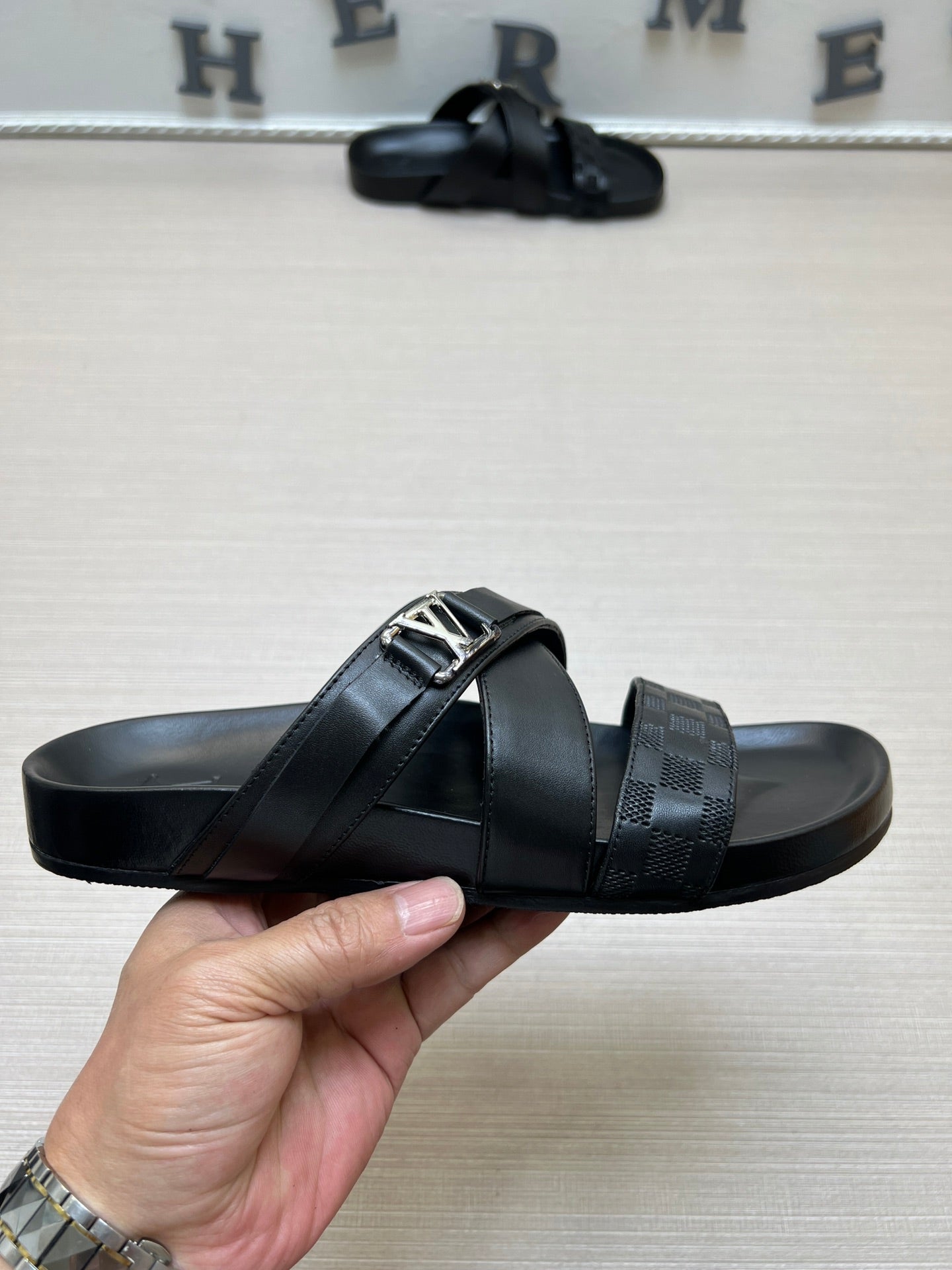 54E88Z Popular slippers