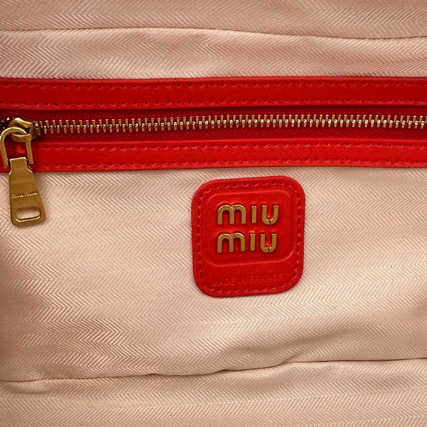 B1P46A153 Popular leather bags
