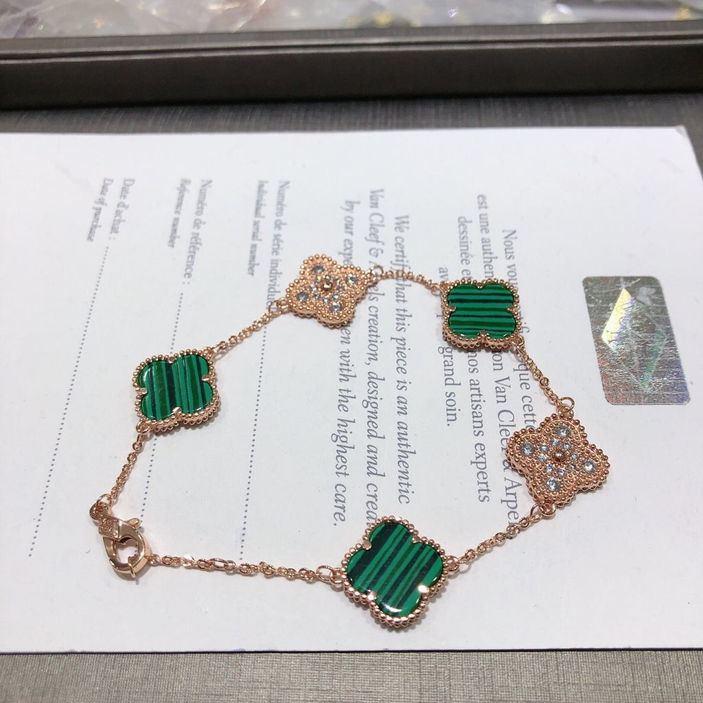 5XVA179K  Popular bracelets 5 flowers normal size1.5cm flower