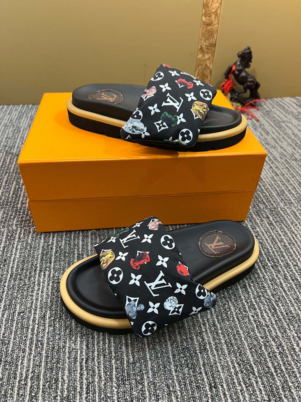 5XF120Z Popular leather quality Slippers