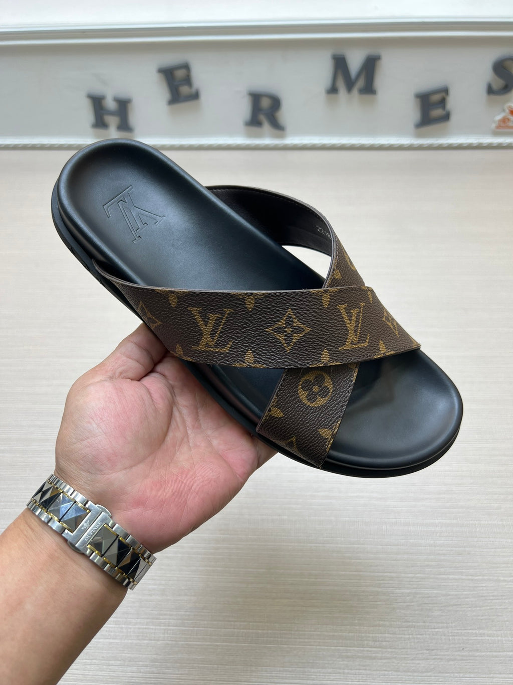 54E57Z Popular slippers