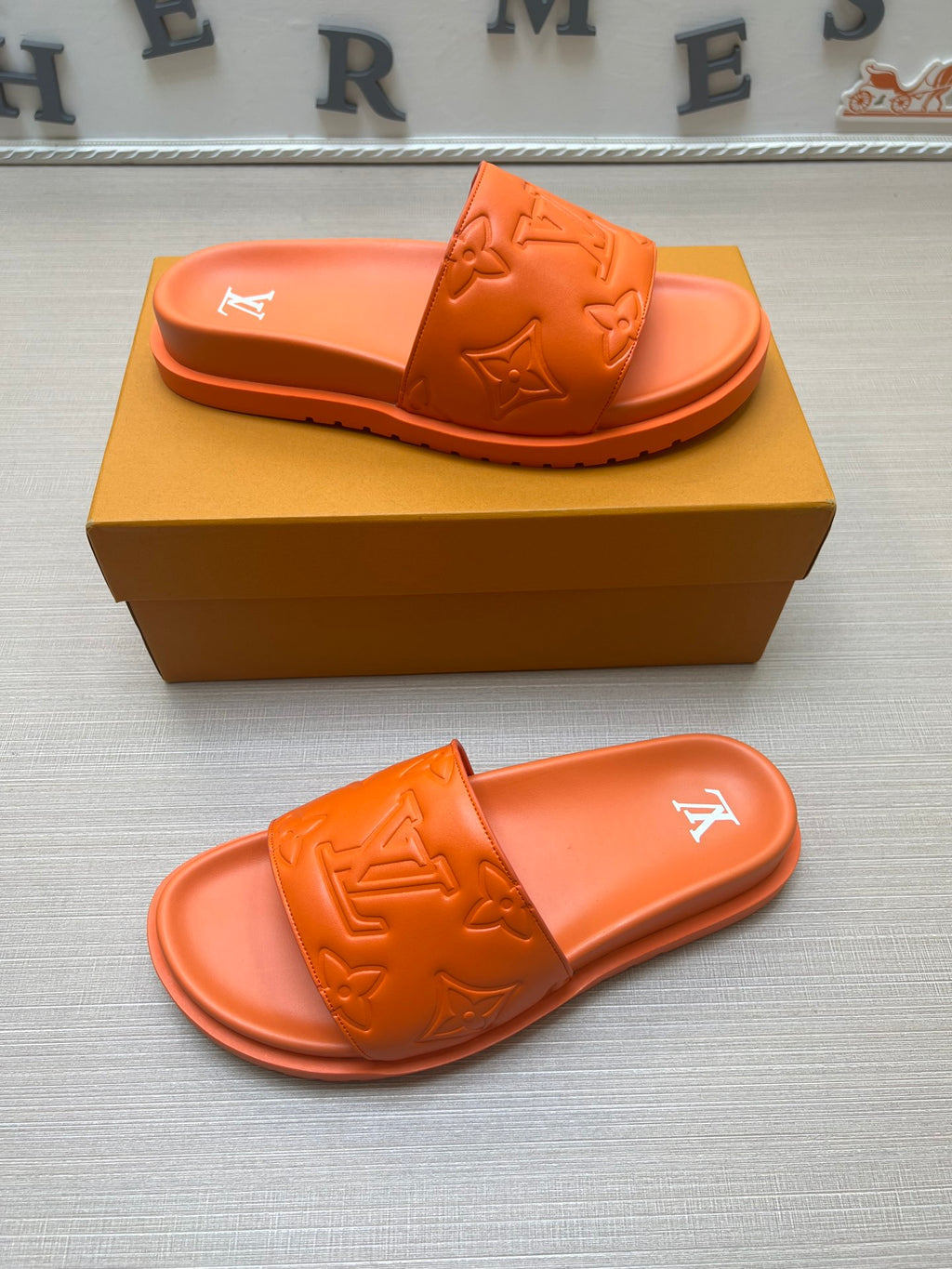 54E3Z Popular slippers
