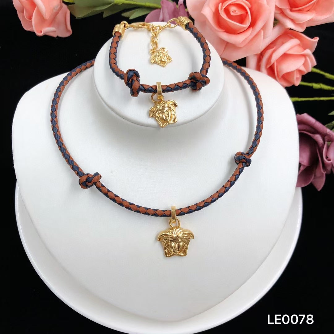 15QV139X Popular Necklace