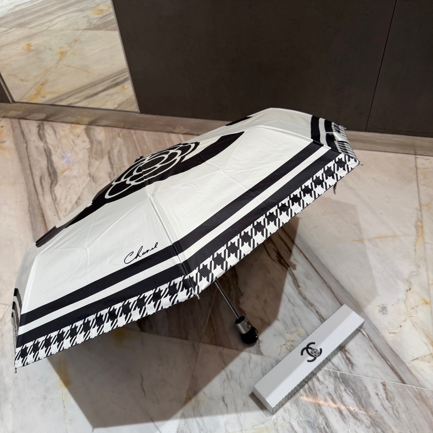 146NC9S Popular UV resistant umbrella