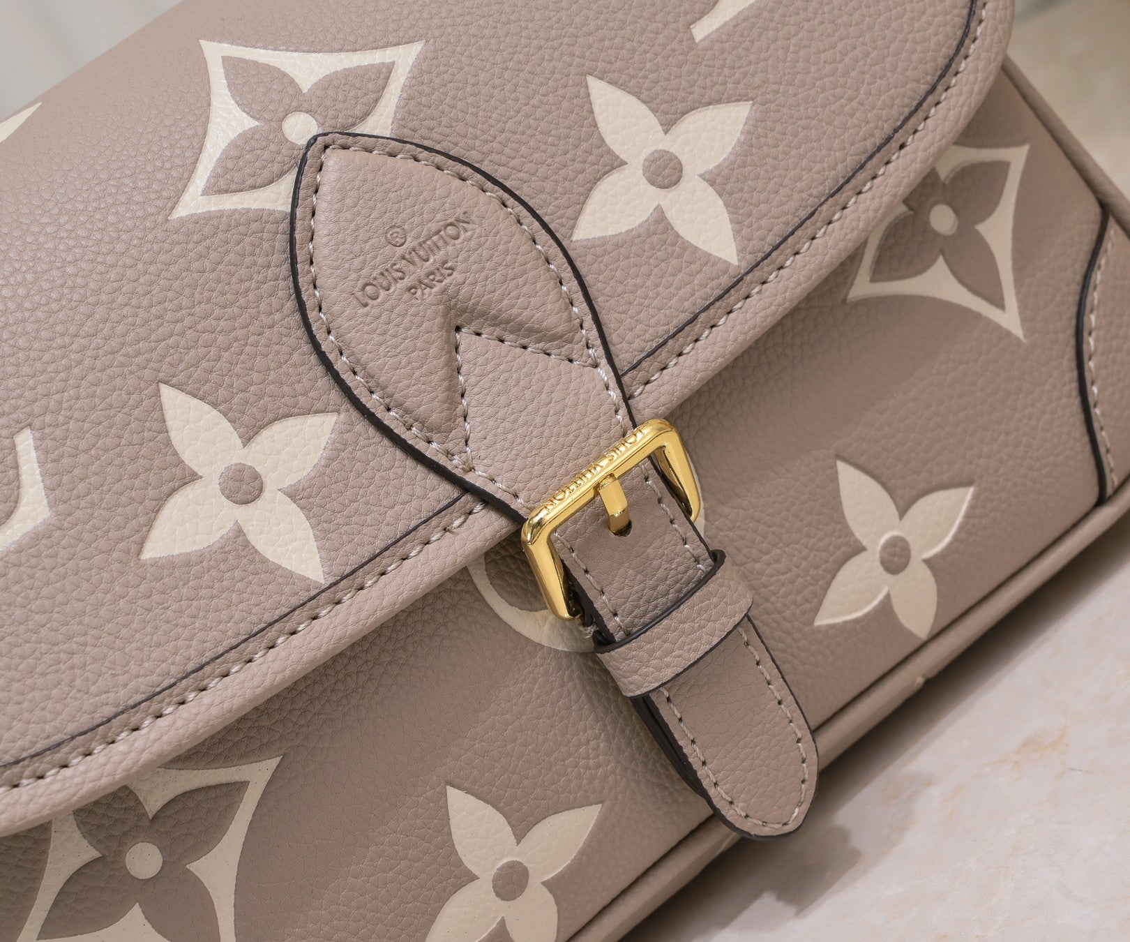 136PE40B Popular leather bag