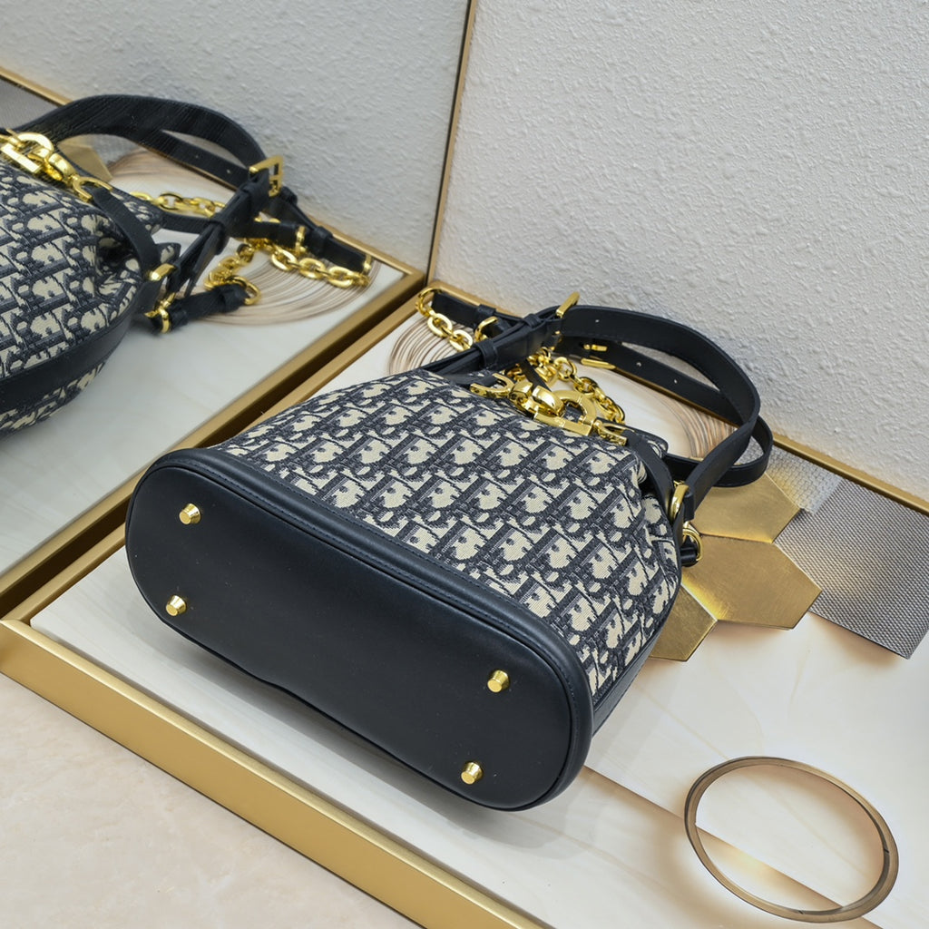 2XD370B Popular    leather bag 