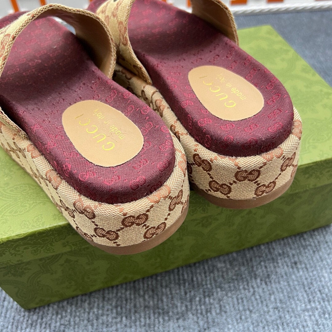 54B122Z Popular slippers  Sole thickness 5.5cm