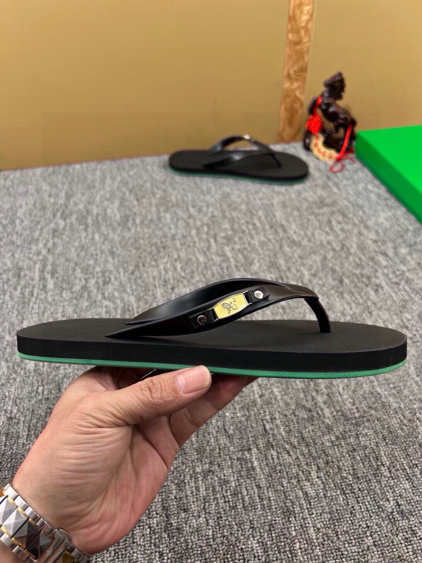 535ZA292Z Popular Slippers