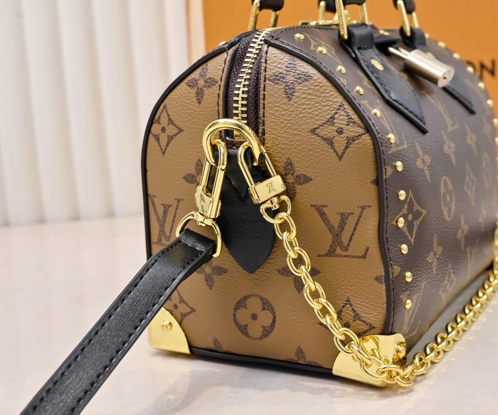 136NE5B Popular leather bag