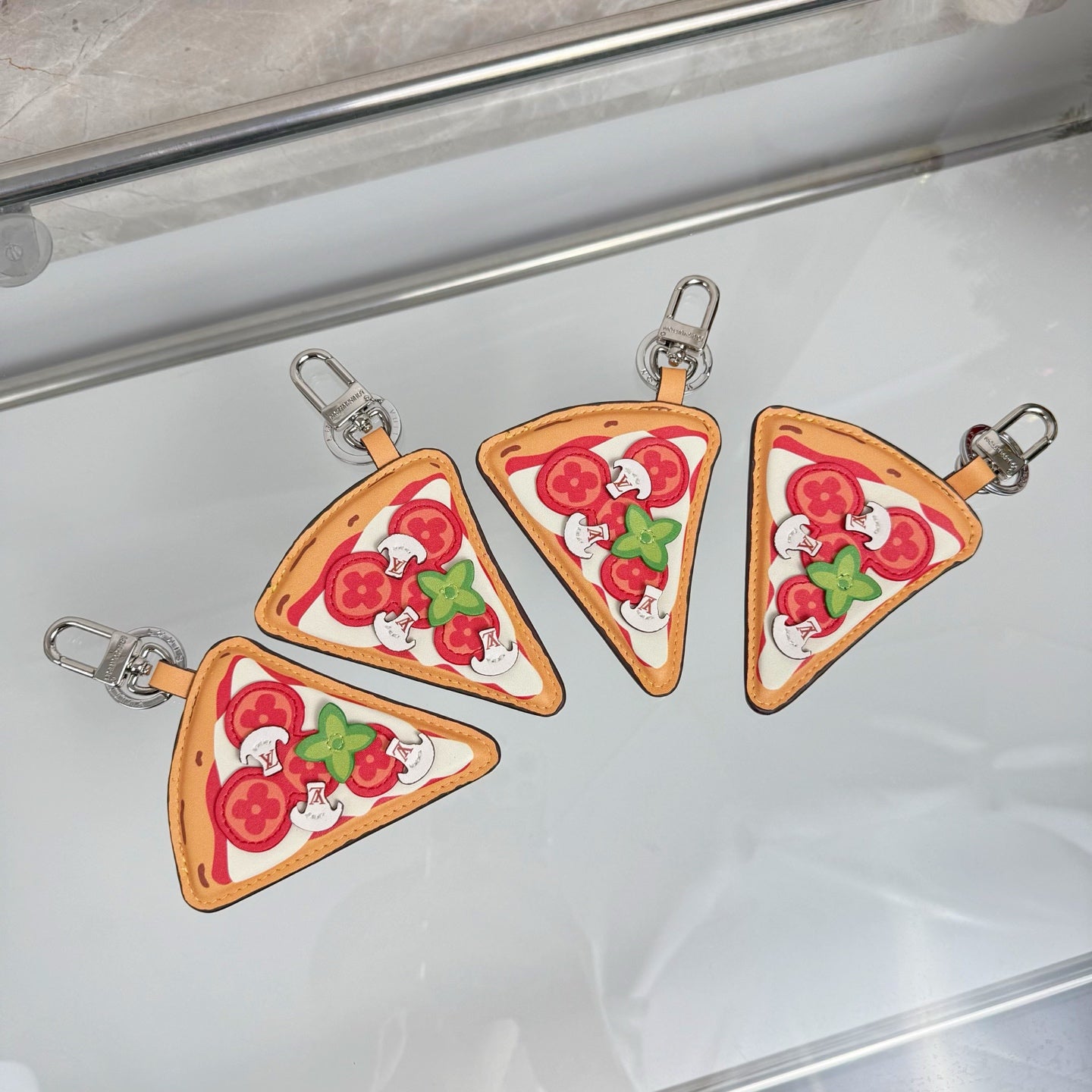 35QE3A Popular bag 's charms accessories