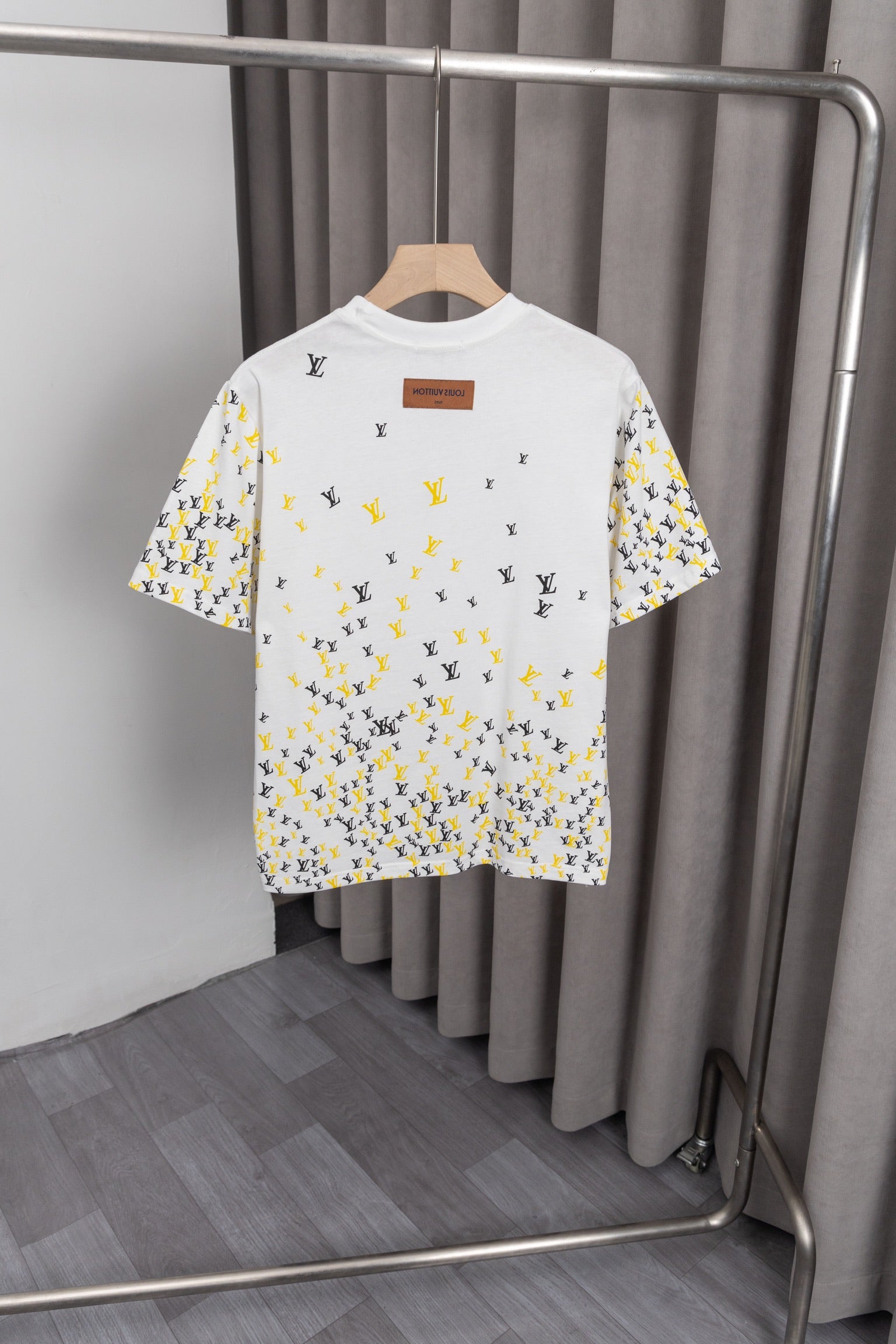 125WE1U  Popular T-shirts