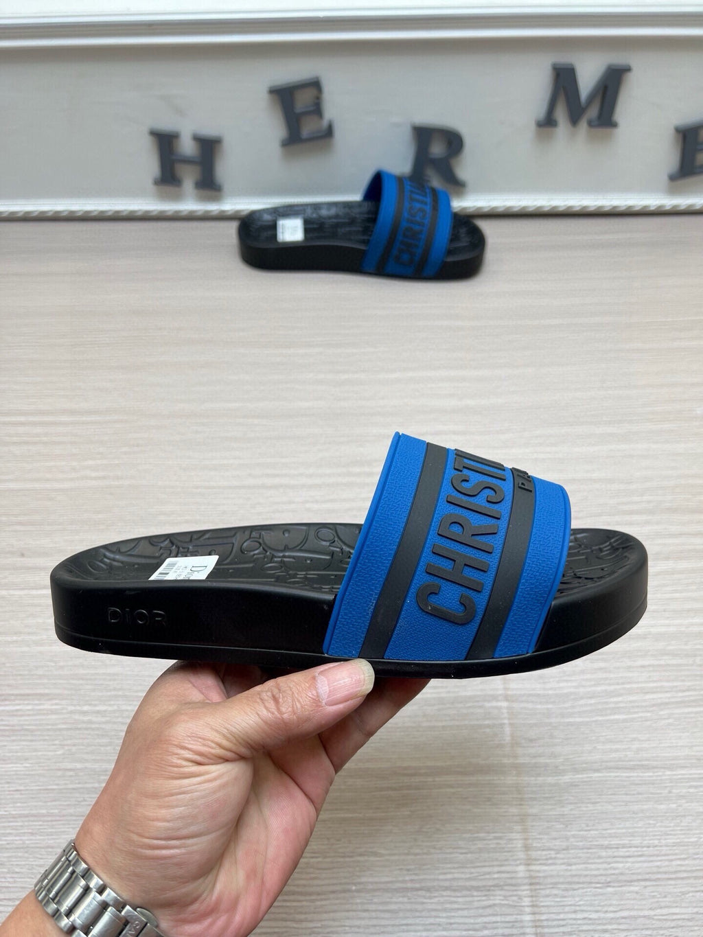 5LD212Z Popular Slippers