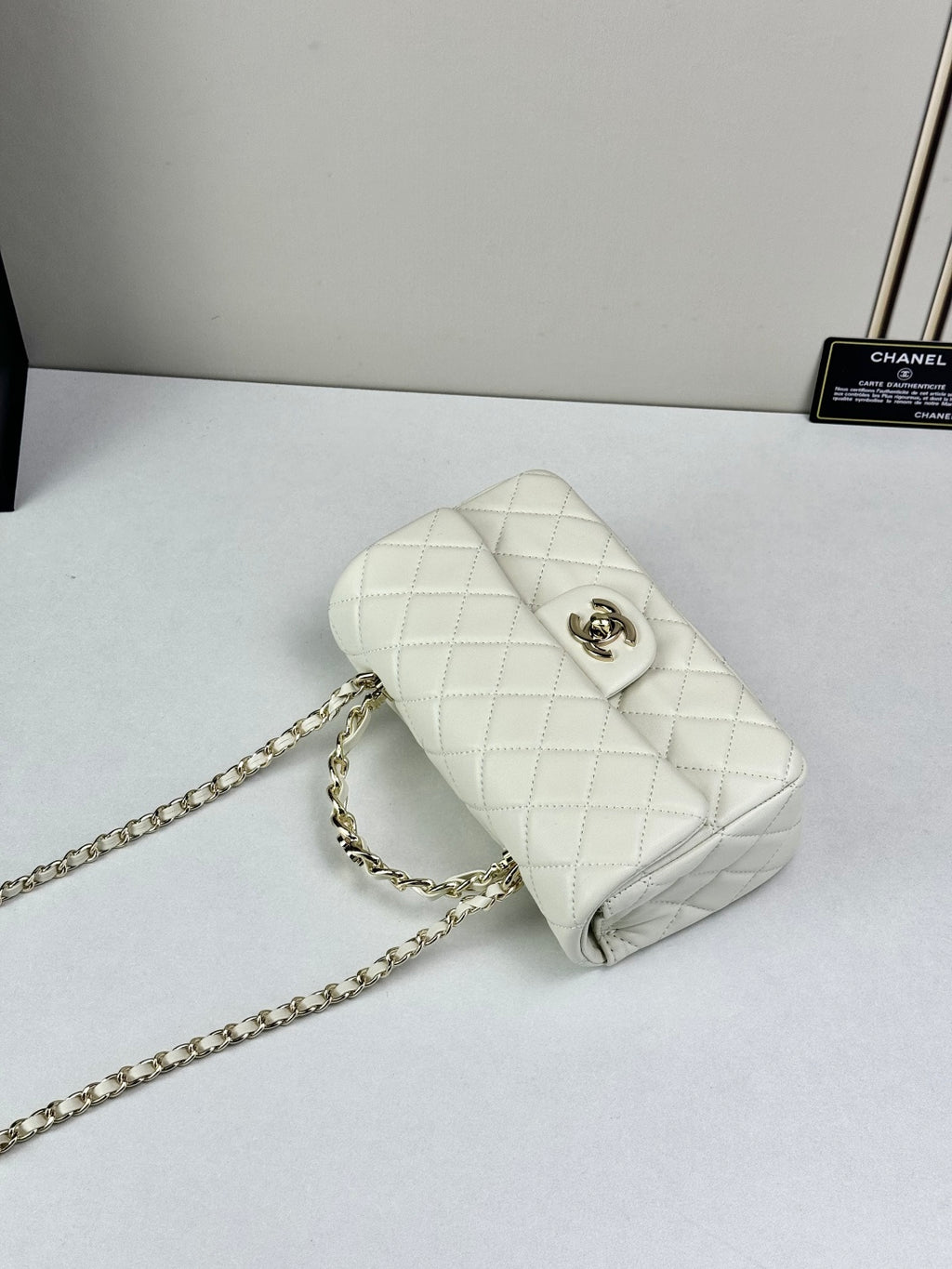 B1X66C5 Popular high-quality leather bag