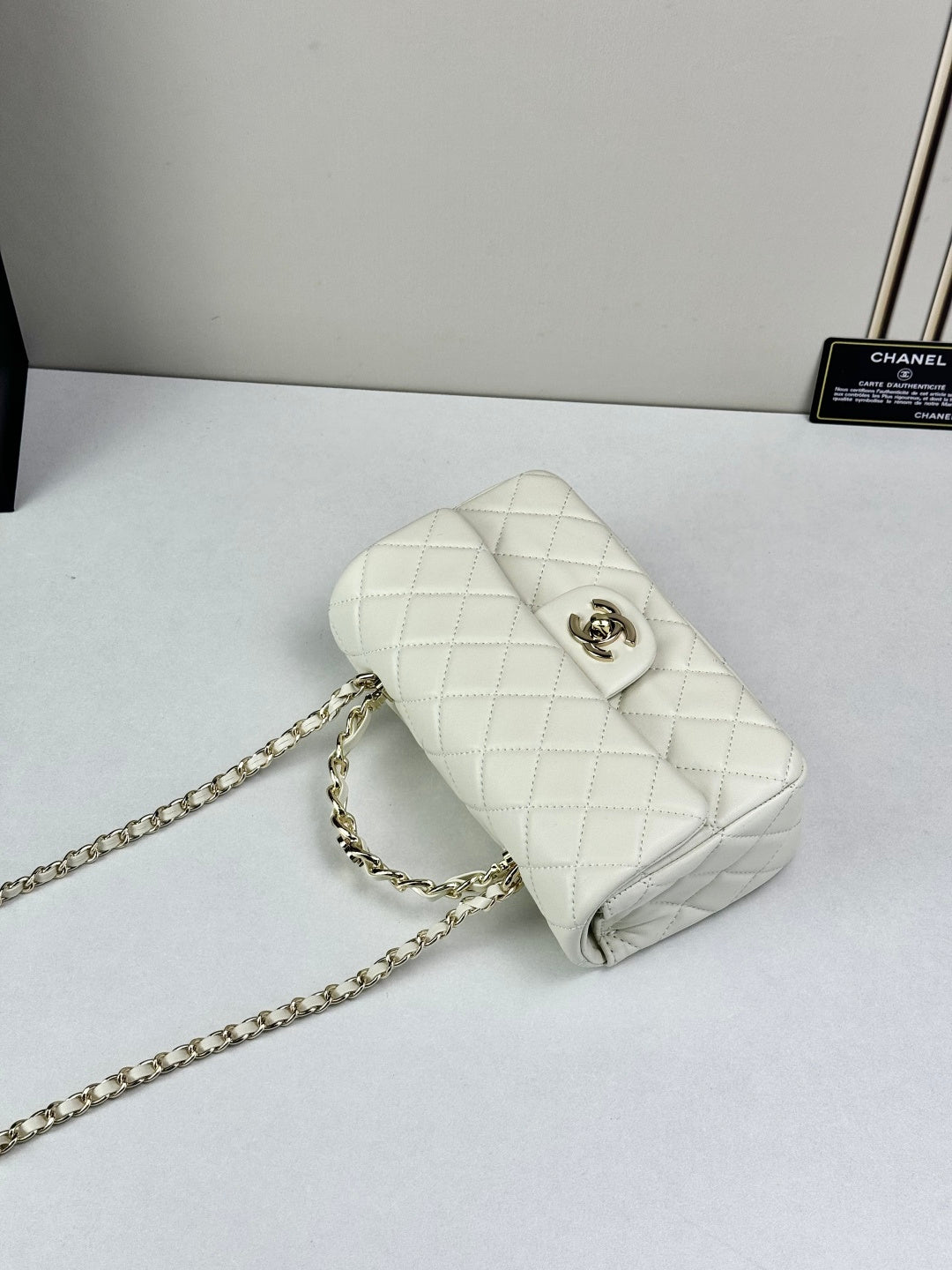 B1X66C5 Popular high-quality leather bag
