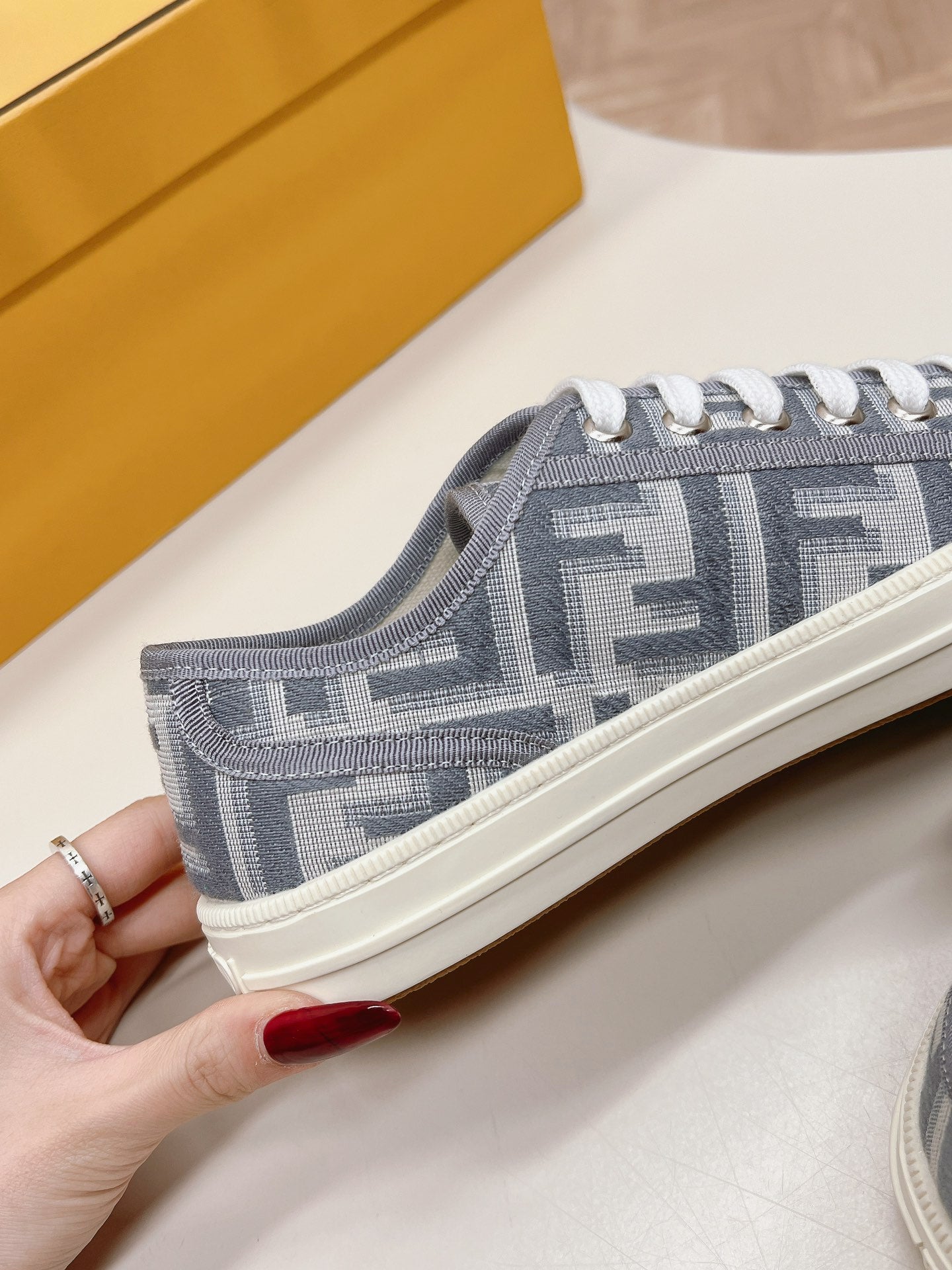 2105QF423Z Popular high-quality Shoes
