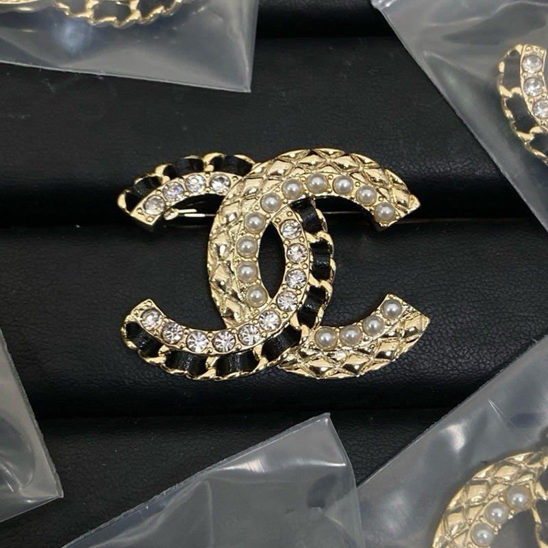 25ZC11X Popular Brooch