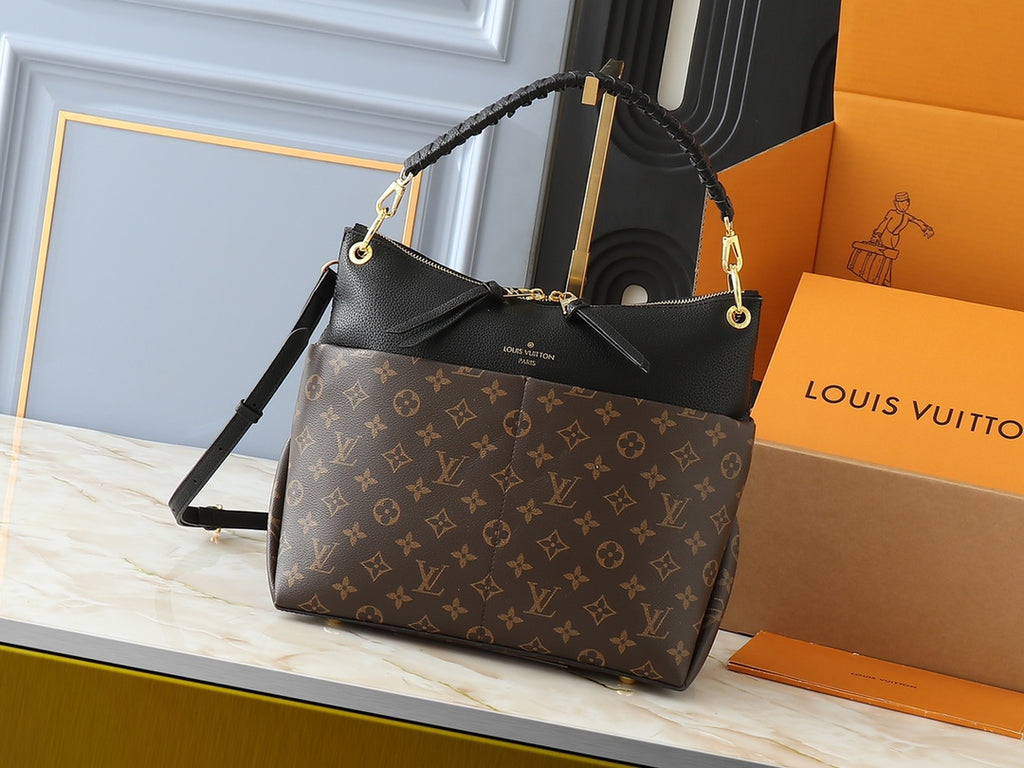 1WE115B Popular leather bag