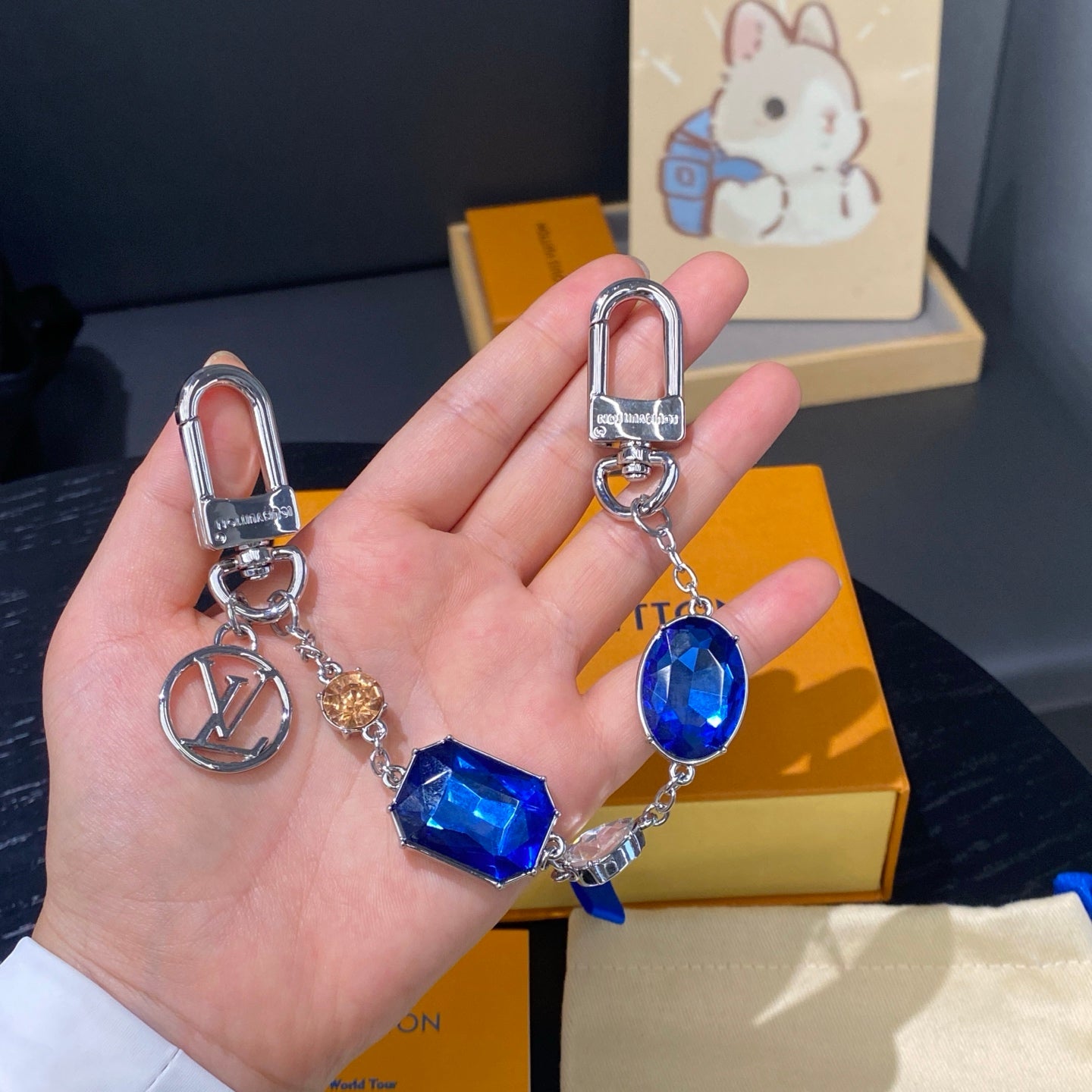 35QE28A Popular bag 's charms accessories